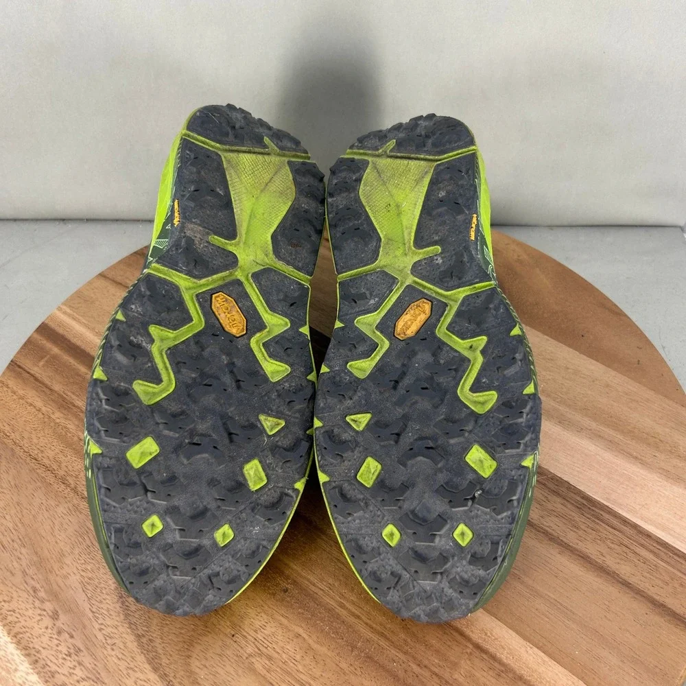Hoka One One Speedgoat 3 Mens Trail Running Shoes Black Green 1099733 Size 10.5